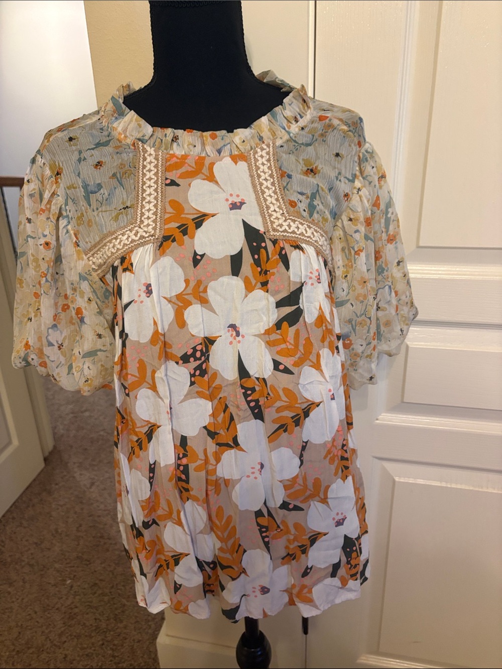 Floral Mixed-Print Puff Sleeve Top - White & Orange